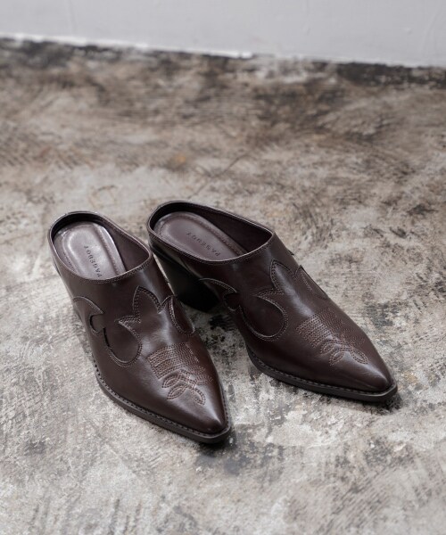 PAGEBOY（ページボーイ）の「ウエスタンミュール（シューズ・レディース・ブラック/ダークブラウン・M(23.5cm), L(24.5cm)）」の3枚目の写真