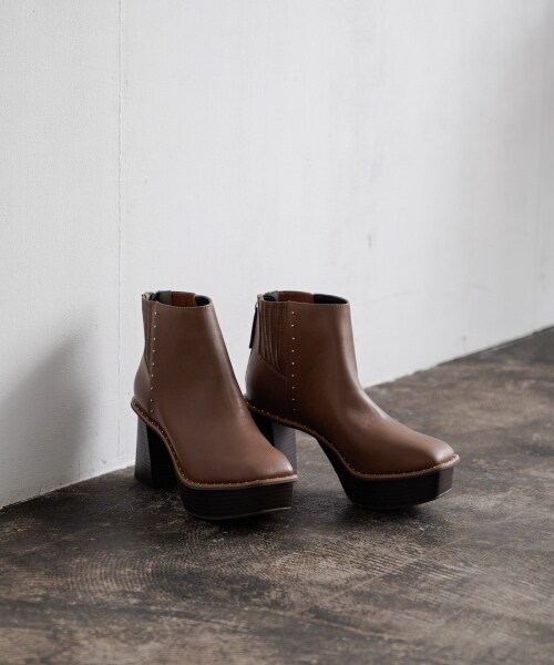 PAGEBOY（ページボーイ）の「【WEB先行予約】ヘビーソールスタッズブーツ【新色追加】（シューズ・レディース・ブラック/マロン/パイソン・M(23.5cm)/L(24.5cm)）」の3枚目の写真