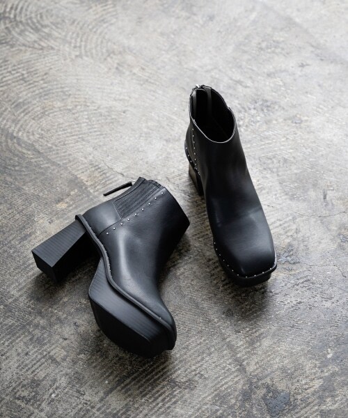 PAGEBOY（ページボーイ）の「【WEB先行予約】ヘビーソールスタッズブーツ【新色追加】（シューズ・レディース・ブラック/マロン/パイソン・M(23.5cm)/L(24.5cm)）」の2枚目の写真