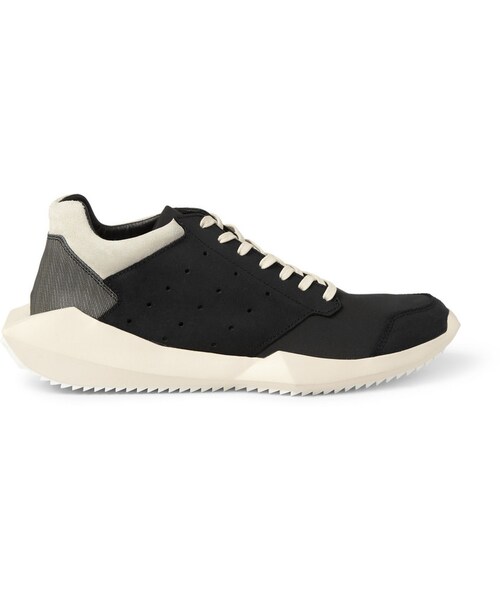 Rick Owens（リックオウエンス）の「Rick Owens adidas Panelled Leather and Fabric Sneakers（スニーカー・メンズ・Black・UK 6 (US 7)/UK 7 (US 8)/UK 7.5 (US 8.5)/UK 8 (US 9)/UK 8.5 (US 9.5)/UK 9 (US 10)/UK 9.5 (US 10.5)/UK 10 (US 11)/UK 10.5 (US 11.5)/UK 11 (US 12)/UK 12 (US 13)）」の2枚目の写真