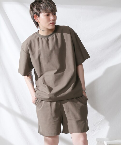 BOYSHE（ボーイシー）の「【セットアップ】リネン ストリングTシャツ+バンディング ショートパンツ　カーキ（Tシャツ/カットソー・レディース・その他）」の2枚目の写真