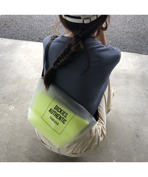 copine（コピン）の「Dickiesインナーポーチ付き！ショルダーバッグ(2color)【クリックポスト対象商品】（ショルダーバッグ・レディース・その他）」の12枚目の写真