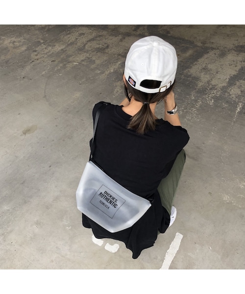 copine（コピン）の「Dickiesインナーポーチ付き！ショルダーバッグ(2color)【クリックポスト対象商品】（ショルダーバッグ・レディース・その他）」の10枚目の写真