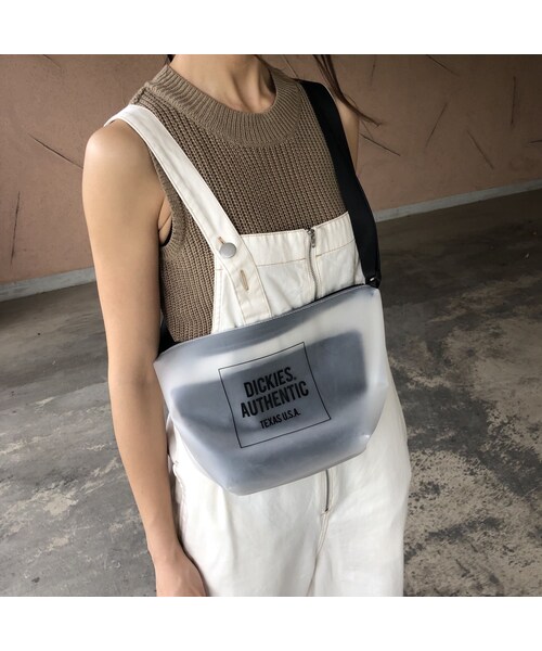 copine（コピン）の「Dickiesインナーポーチ付き！ショルダーバッグ(2color)【クリックポスト対象商品】（ショルダーバッグ・レディース・その他）」の7枚目の写真