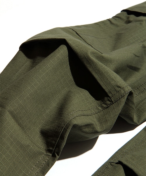 FREAK'S AMERICA(フリークスアメリカ)の「6POCKET CARGO PANTS USA(パンツ・メンズ・ブラック/キャメル/カーキ/カモフラージュ・M/L)」の14枚目の写真