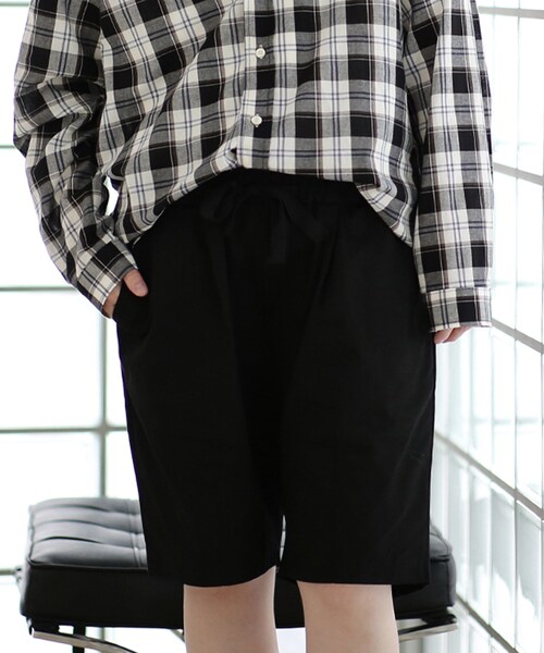 BOYSHE（ボーイシー）の「ボリュームタック バルーンハーフパンツ【2 color】（チノパンツ・レディース・その他）」の7枚目の写真