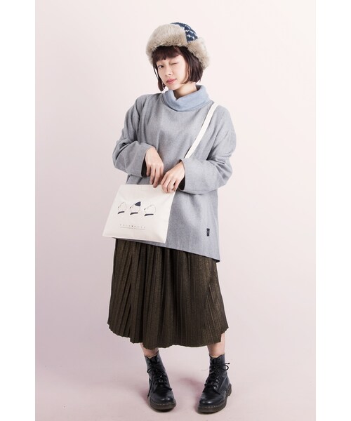 harapeco(ハラペコ)の「しろくまサコッシュ(ショルダーバッグ・メンズ・その他)」の2枚目の写真