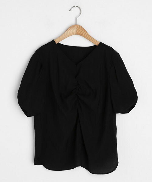 DHOLIC(ディーホリック)の「Vネックギャザーブラウス(シャツ/ブラウス・レディース・ホワイト/ブラック/ピンク・FREE)」の2枚目の写真