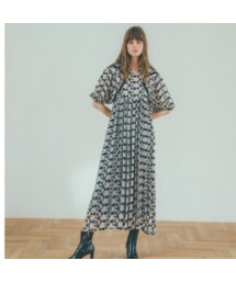 CLANE（クラネ）の「CLANE クラネ “EMBROIDERY FLOWER ONE PIECE” エン
