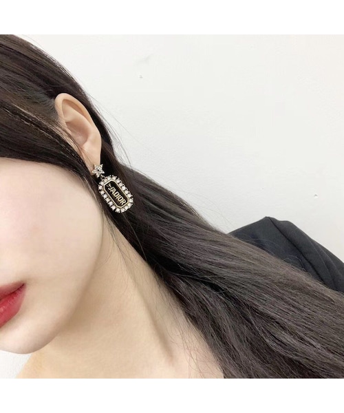 Handmade（ハンドメイド）の「(2COLOR/2TYPES)ディルスターネームタグドロップピアス（ピアス（両耳用）・レディース・その他）」の7枚目の写真