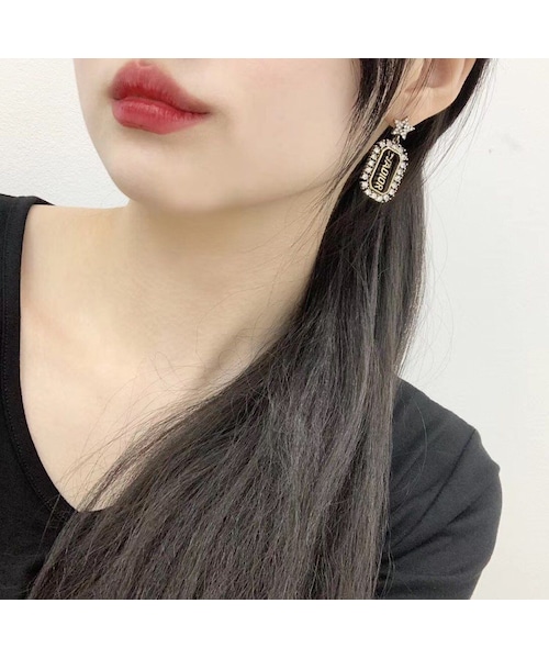 Handmade（ハンドメイド）の「(2COLOR/2TYPES)ディルスターネームタグドロップピアス（ピアス（両耳用）・レディース・その他）」の6枚目の写真