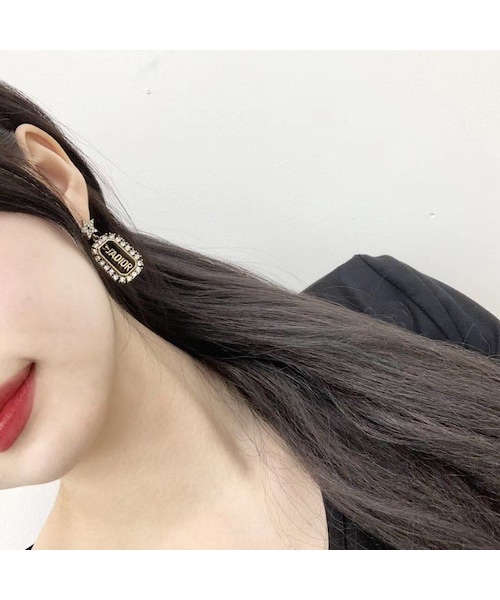 Handmade（ハンドメイド）の「(2COLOR/2TYPES)ディルスターネームタグドロップピアス（ピアス（両耳用）・レディース・その他）」の4枚目の写真