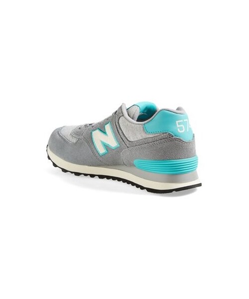 NEW BALANCE（ニューバランス）の「New Balance '574' Sneaker (Women)（スニーカー・レディース・Blue/ Orange/Blue/ Purple/Grey/ Teal/Navy/ Orange/Purple・5 B/5.5 B/6 B/6.5 B/7 B/7.5 B/8 B/8.5 B/9 B/9.5 B/10 B/11 B/12 B）」の2枚目の写真
