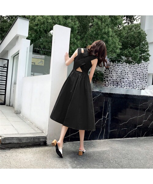 no brand（ノーブランド）の「バック クロス コットン フレア Aライン ワンピース・ブラック（ワンピース・レディース・その他）」の3枚目の写真