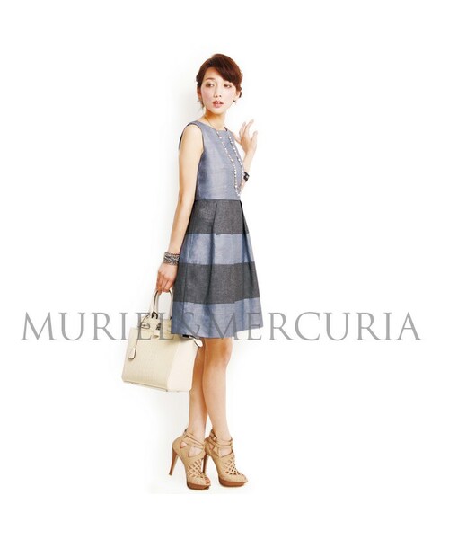 MURIEL&MERCURIA（マリエルアンドマキュリア）の「ボーダーワンピース（ワンピース・レディース・BEIGE×BLACK/BLUE×GRAY・36/38）」の2枚目の写真