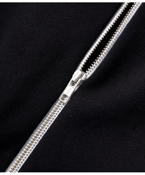 Maison Kitsune（メゾンキツネ）の「ZIP HOODIE FOX PATCH（トップス・メンズ・ブラック/グレー/ワイン・S/M）」の10枚目の写真