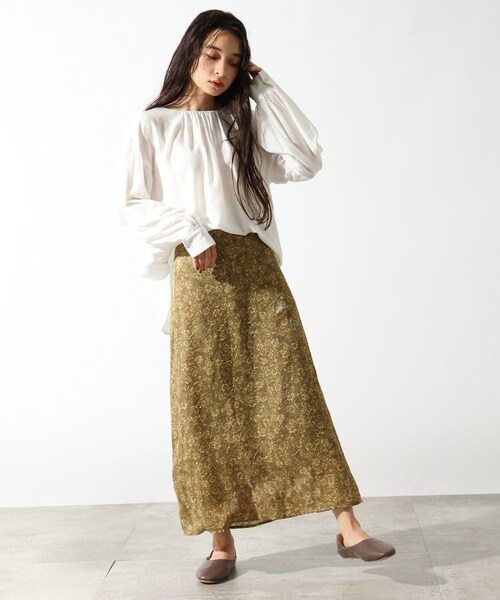 OZOC(オゾック)の「フラットバブーシュ(シューズ・レディース・ブラック(019)/チャコールグレー(014)/ブラウン(142)/モデル情報:身長157cm 着用サイズ35(23.5cm)/モデル情報:身長167cm 着用サイズ45(24.5cm)・35(23.5cm)/45(24.5cm))」の10枚目の写真