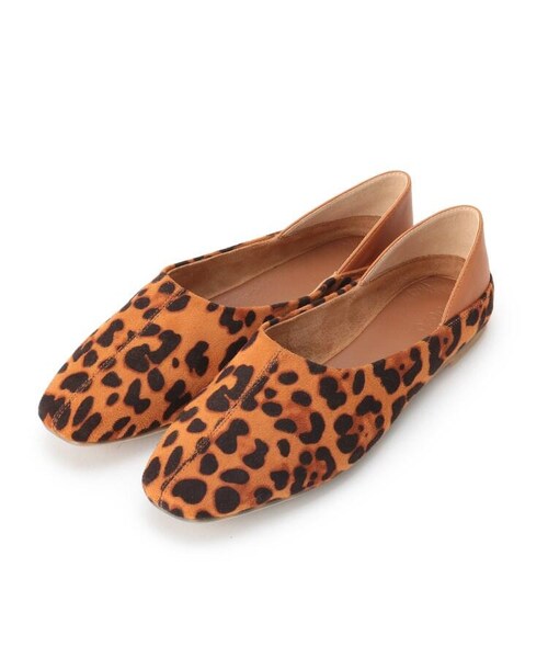 OZOC(オゾック)の「フラットバブーシュ(シューズ・レディース・ブラック(019)/チャコールグレー(014)/ブラウン(142)/モデル情報:身長157cm 着用サイズ35(23.5cm)/モデル情報:身長167cm 着用サイズ45(24.5cm)・35(23.5cm)/45(24.5cm))」の3枚目の写真