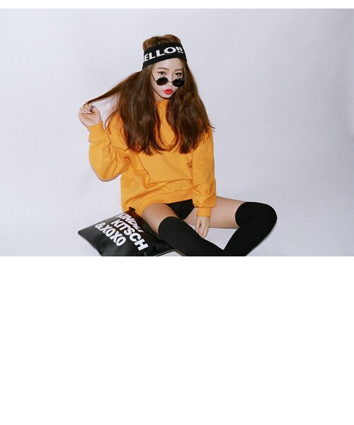 STYLENANDA（スタイルナンダ）の「カラフル無地ベーシックスウェットトレーナー（トップス・レディース・ネイビー/マスタード/オレンジ/ブラック/グリーン/パープル/メランジグレー/ワイン・フリーサイズ）」の16枚目の写真