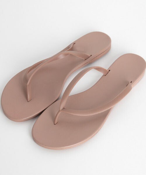 DHOLIC（ディーホリック）の「ラウンドフリップフロップサンダル（サンダル・レディース・イエロー/ピンク/グリーン/ベージュ/ブラウン/ブラック/ホワイト・230/235/240/245/250）」の5枚目の写真