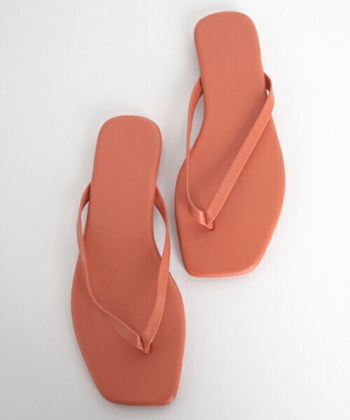 DHOLIC（ディーホリック）の「スクエアフリップフロップサンダル（ビーチサンダル・レディース・ホワイト/オレンジ/ブルー/ブラウン/ブラック/ベージュ/イエロー/ピンク/その他・230/235/240/245/250）」の8枚目の写真