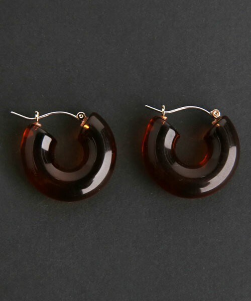 DHOLIC（ディーホリック）の「ボールドアクリルフープピアス（ピアス（両耳用）・レディース・ホワイト/ブラウン・FREE）」の2枚目の写真