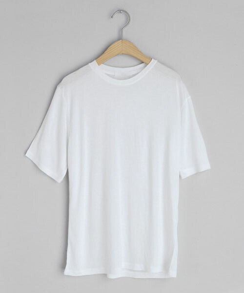 DHOLIC(ディーホリック)の「ラウンドネックTシャツ(Tシャツ/カットソー・レディース・ホワイト/ブラウン/グリーン/ブラック/レッド・FREE)」の1枚目の写真