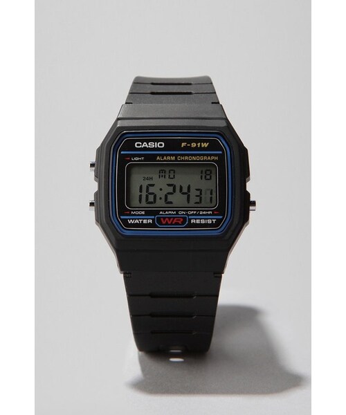 CASIO（カシオ）の「Casio Black Classic Watch（アナログ腕時計）」 - WEAR