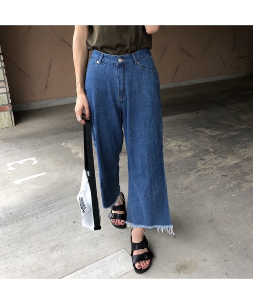 copine（コピン）の「楽な着心地ウエストゴム！裾カットオフデザインワイドデニムパンツ【クリックポスト対象商品】（デニムパンツ・レディース・その他）」の10枚目の写真