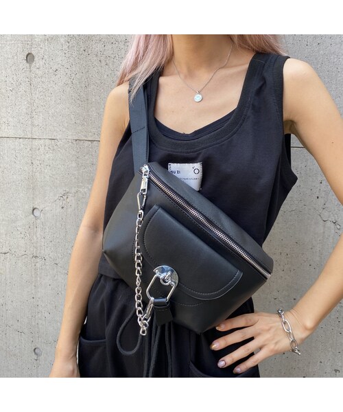 no brand（ノーブランド）の「フェイクレザーボディバ｢CHAIN｣（ボディバッグ/ウエストポーチ・レディース・その他）」の3枚目の写真