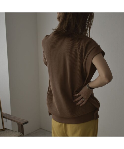 Lavish Gate（ラヴィッシュゲート）の「tops-04044　日本製　２way サーマル ベスト　ブラウン　モカ（ベスト・レディース・その他）」の8枚目の写真