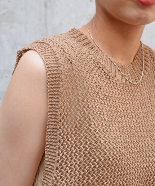 no brand(ノーブランド)の「メッシュニットロングベスト(ベスト・レディース・その他)」の4枚目の写真