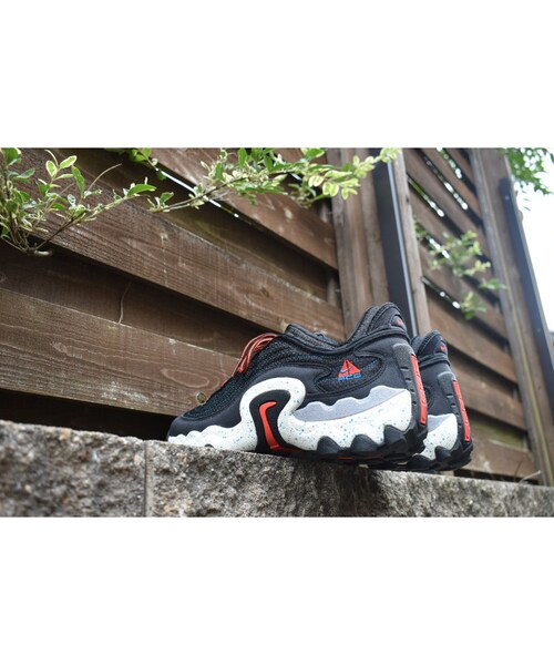 NIKE ACG（ナイキエィシージー）の「NIKE ACG AIR SKARN スニーカー BLACK & HABANERO RED（スニーカー・その他）」の7枚目の写真