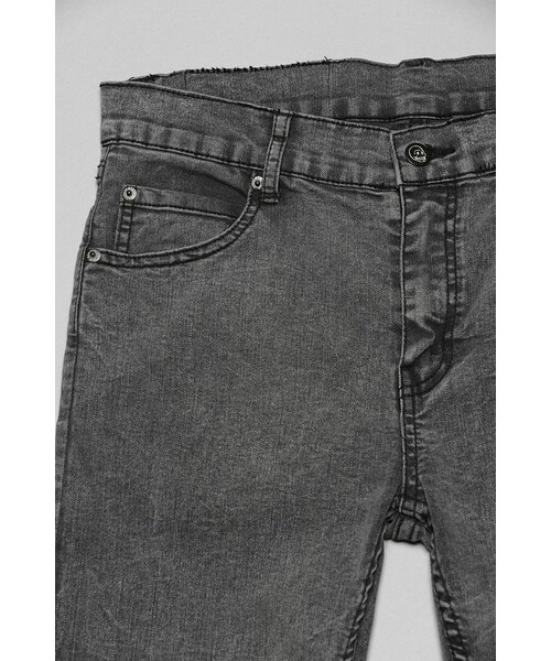 CHEAP MONDAY(チープマンデイ)の「Cheap Monday Tight Grey Black Skinny Jean(デニムパンツ・メンズ・GREY・29/30/31/32/33/34/36)」の4枚目の写真
