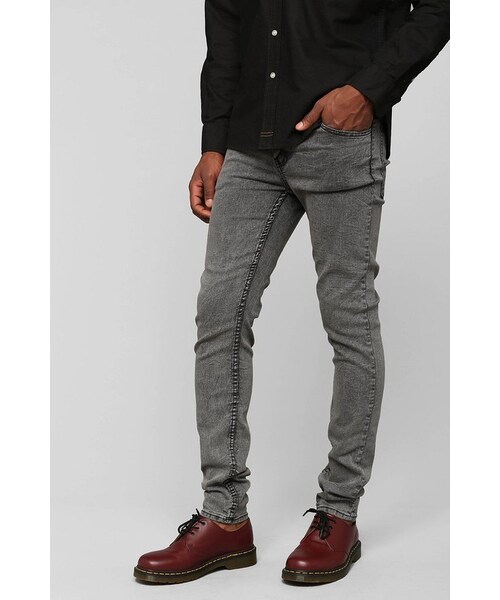 CHEAP MONDAY(チープマンデイ)の「Cheap Monday Tight Grey Black Skinny Jean(デニムパンツ・メンズ・GREY・29/30/31/32/33/34/36)」の2枚目の写真