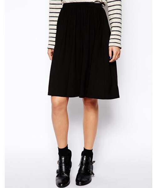asos（エイソス）の「ASOS Midi Skater Skirt（スカート・black・US 14/US 2/US 6/US 4/US 8/US 0）」の4枚目の写真