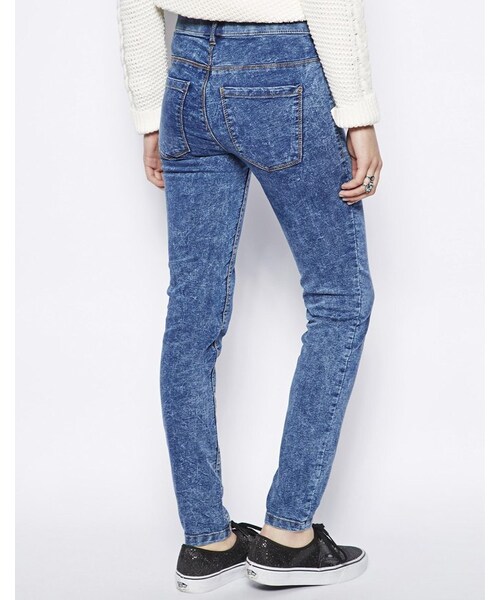 PULL&BEAR（プルアンドベア）の「Pull&Bear Acid Wash Jeggings（デニムパンツ・blue・34-US 2/36-US 4/38-US 6/40-US 8）」の4枚目の写真