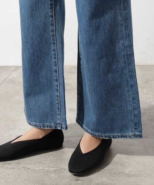 OZOC（オゾック）の「[洗える]オーガニックコットンフレアデニムパンツ（パンツ・レディース・ライトブルー(091)/ネイビー(093)/モデル情報:身長160cm 着用サイズ38(M)/モデル情報:身長167cm 着用サイズ38(M)/モデル情報:身長163cm 着用サイズ38(M)/モデル情報:身長168cm 着用サイズ38(M)・38(M)/40(L)）」の8枚目の写真