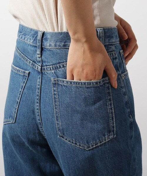 OZOC（オゾック）の「[洗える]オーガニックコットンフレアデニムパンツ（パンツ・レディース・ライトブルー(091)/ネイビー(093)/モデル情報:身長160cm 着用サイズ38(M)/モデル情報:身長167cm 着用サイズ38(M)/モデル情報:身長163cm 着用サイズ38(M)/モデル情報:身長168cm 着用サイズ38(M)・38(M)/40(L)）」の7枚目の写真