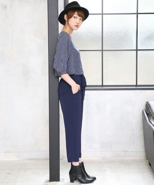 LOWRYS FARM（ローリーズファーム）の「フハク７分袖＊テーパードパンツ（ワンピース/ドレス・レディース・オフ×デニム/チェック×ブラック/ストライプ×ネイビー・Ｍ/Ｌ）」の3枚目の写真