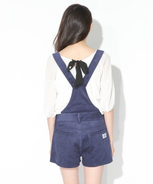 repipi armario（レピピ アルマリオ）の「コーデュロイサロペショーパン（ワンピース/ドレス・レディース・ホワイトベージュ/ベージュ/ネイビー・ＸＳ/Ｓ/Ｍ）」の5枚目の写真