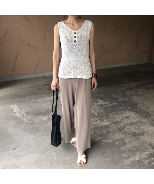 copine（コピン）の「大人可愛い！ボタンデザインノースリーブ(3color)【クリックポスト対象商品】（タンクトップ・レディース・その他）」の10枚目の写真