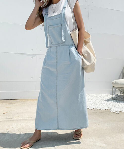 DHOLIC STYLE（ディーホリックスタイル）の「[naning9] デニムストラップロングワンピース（ワンピース・レディース・ブルー/その他・FREE）」の2枚目の写真