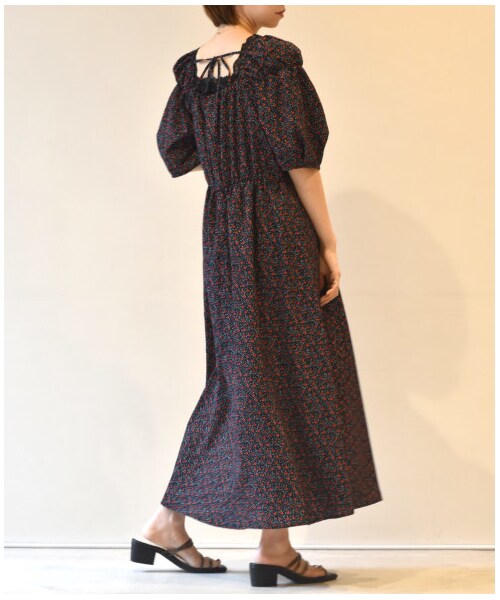 w closet(ダブルクローゼット)の「シャーリングワンピース(ワンピース/ドレス・レディース・Dネイビー/ブルー/ヒョウ柄ブラック/グレー/無地ブラック・FREE/M/L)」の17枚目の写真