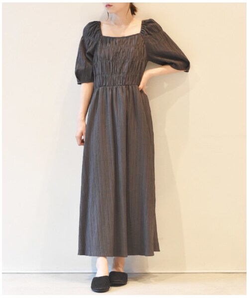 w closet(ダブルクローゼット)の「シャーリングワンピース(ワンピース/ドレス・レディース・Dネイビー/ブルー/ヒョウ柄ブラック/グレー/無地ブラック・FREE/M/L)」の8枚目の写真
