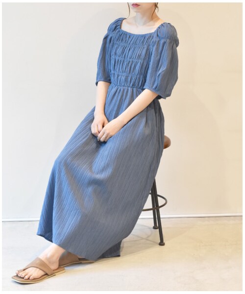 w closet(ダブルクローゼット)の「シャーリングワンピース(ワンピース/ドレス・レディース・Dネイビー/ブルー/ヒョウ柄ブラック/グレー/無地ブラック・FREE/M/L)」の7枚目の写真
