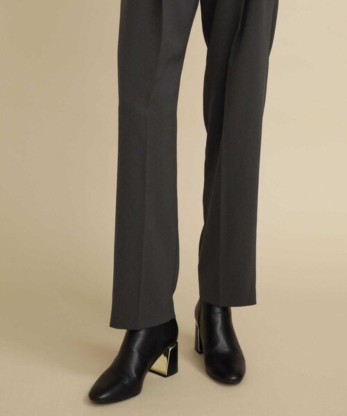 FEMMENT（ファモン）の「バックサテンフロントタックパンツ（パンツ・レディース・BLACK/YELLOW/YLW・1/3）」の16枚目の写真