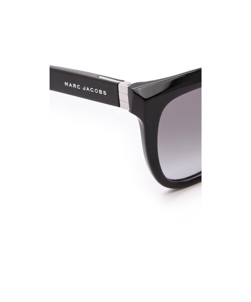 MARC JACOBS（マークジェイコブス）の「Marc Jacobs Sunglasses Gradient Sunglasses（サングラス・Black/Grey Gradient/Burgundy/Brown Violet Shaded・One Size）」の5枚目の写真