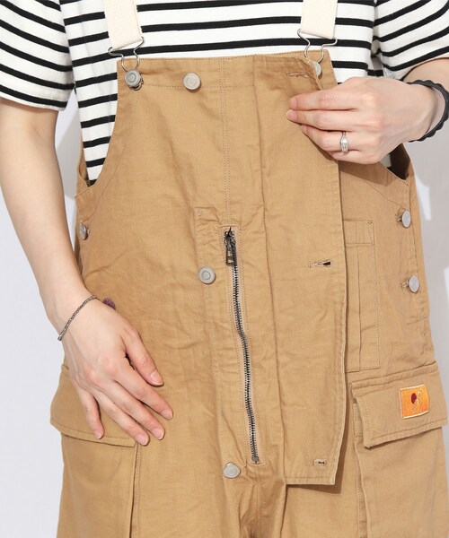 BOYSHE(ボーイシー)の「オーバーサイズ オーバーオール ネイビー(チノパンツ・レディース・その他)」の11枚目の写真