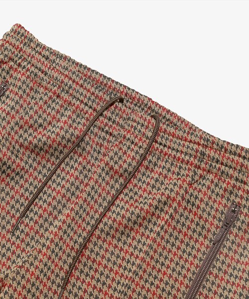 Needles（ニードルス）の「TRACK PANT POLY JQ（パンツ・メンズ・STRIPE/MULTI・XS/S/M）」の4枚目の写真